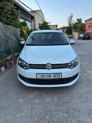 Volkswagen Polo 2015, 93,000 km - 1.6 l - Bakı