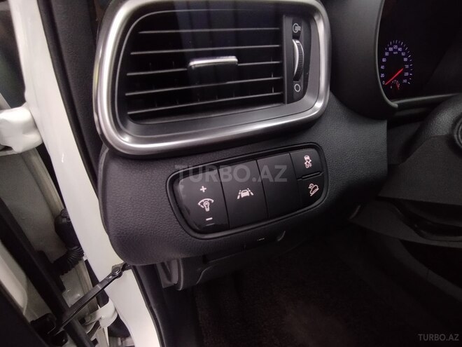 Kia Sorento-14