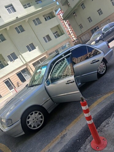 Mercedes C 200 1998, 365,000 km - 2.0 л - Bakı