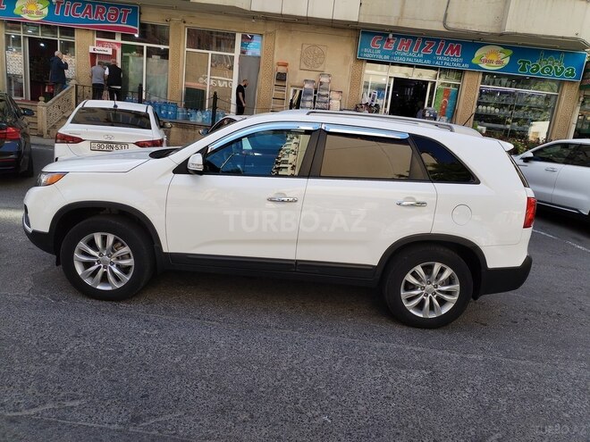 Kia Sorento 2011, 228,000 km - 2.0 л - Bakı
