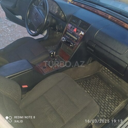 Mercedes C 200 1998, 261,645 km - 2.0 л - Ağcabədi
