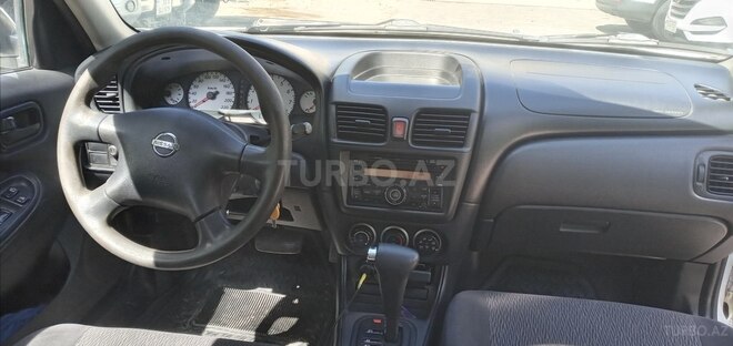 Nissan Sunny 2010, 421,000 km - 1.6 l - Bakı