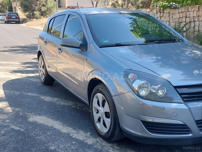 Opel Astra 2004, 283,000 km - 1.4 l - Bakı