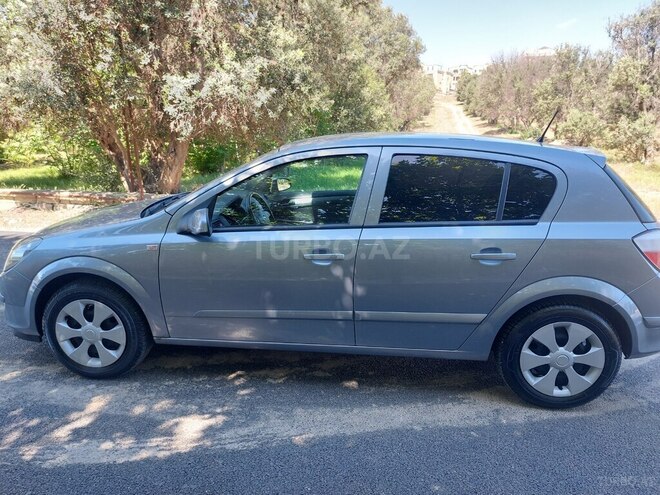 Opel Astra 2004, 283,000 km - 1.4 l - Bakı
