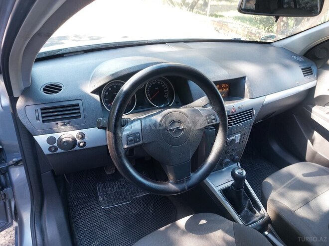 Opel Astra 2004, 283,000 km - 1.4 l - Bakı