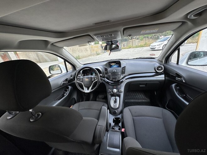 Chevrolet Orlando-5