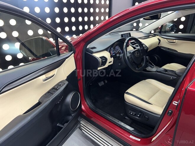 Lexus NX 200t-8
