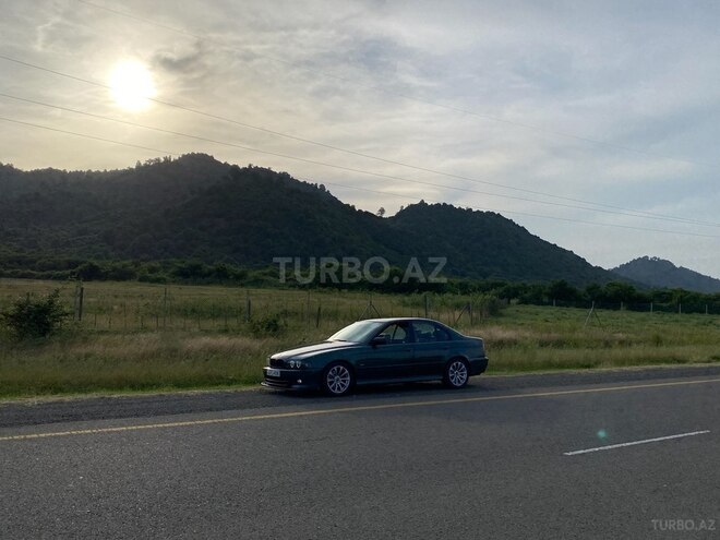 BMW 528 1998, 321,800 km - 2.8 l - Lənkəran