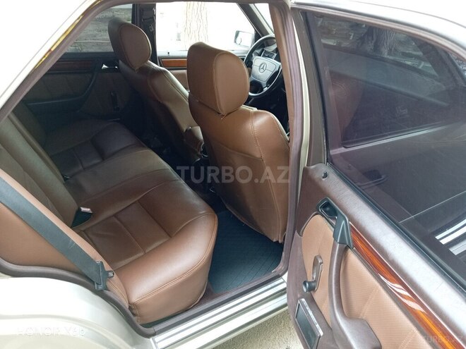 Mercedes E 200 1994, 423,580 km - 2.0 l - Bakı