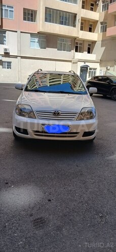 Toyota Corolla 2006, 215,000 km - 1.4 l - Bakı