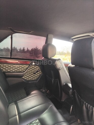 Mercedes E 220 1995, 403,888 km - 2.2 л - Bakı