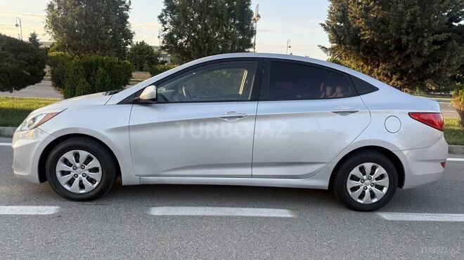 Hyundai Accent 2015, 281,635 km - 1.6 л - Bakı
