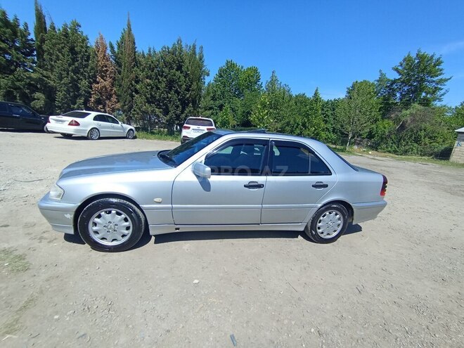 Mercedes C 200 1998, 350,000 km - 2.0 л - Ucar