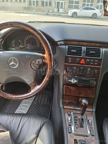 Mercedes E 200 2000, 390,000 km - 2.0 l - Gəncə