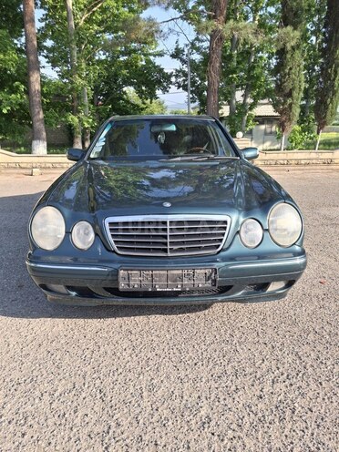 Mercedes E 200 2000, 390,000 km - 2.0 l - Gəncə