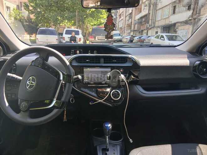 Toyota Aqua 2019, 50,000 km - 1.5 l - Gəncə