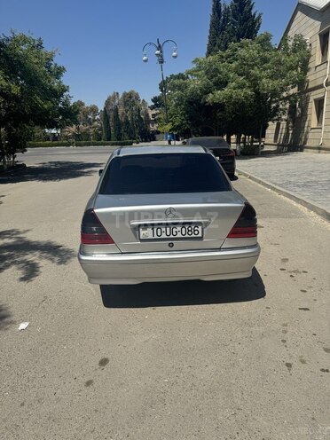 Mercedes C 220 1995, 460,000 km - 2.2 l - Sumqayıt