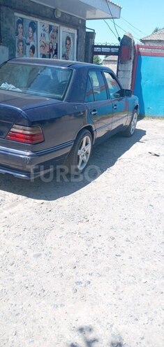 Mercedes E 290 1994, 687,530 km - 2.9 l - İmişli