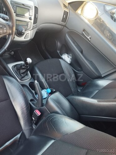 Hyundai i30 2009, 230,000 km - 1.6 л - Bakı