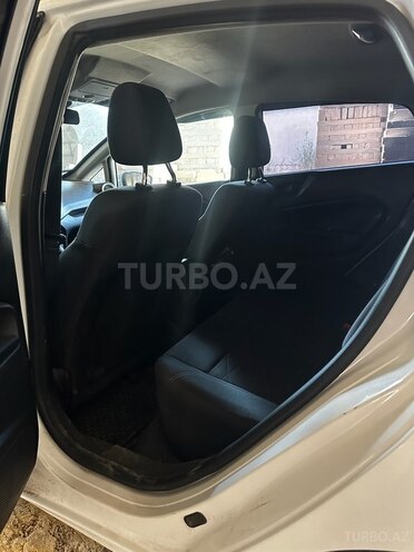 Ford Fiesta 2019, 145,000 km - 1.6 l - Bakı