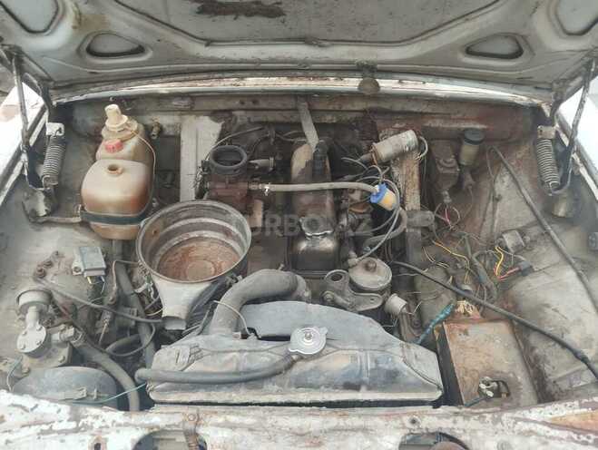 GAZ 24 1984, 125,000 km - 2.5 l - Lerik