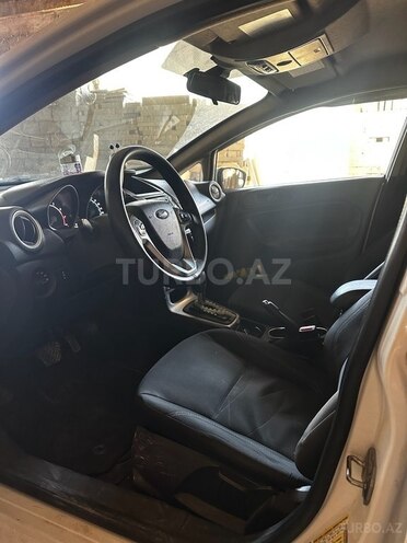 Ford Fiesta 2019, 145,000 km - 1.6 l - Bakı