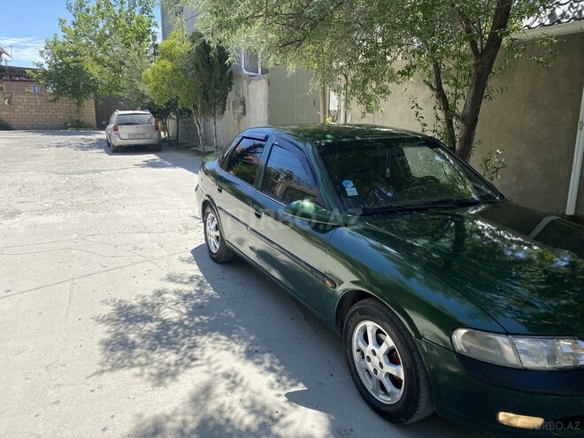 Opel Vectra 1996, 321,000 km - 1.8 l - Bakı