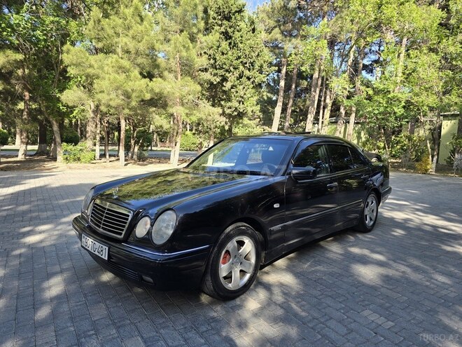 Mercedes E 240 1999, 325,000 km - 2.4 l - Xırdalan