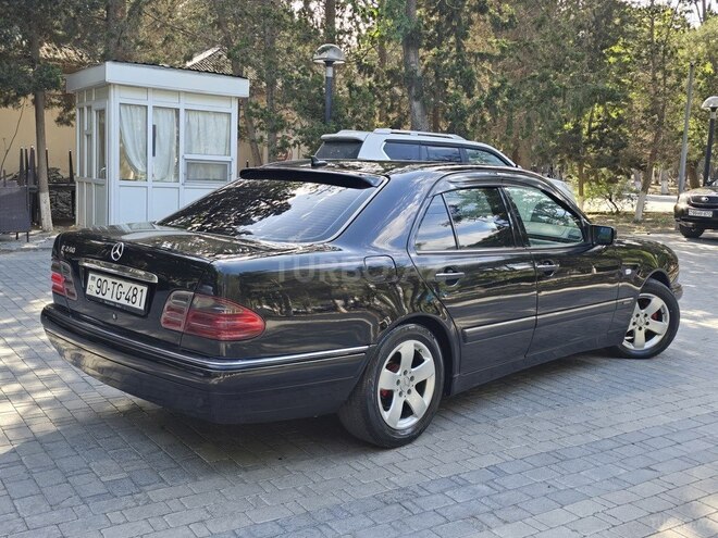 Mercedes E 240 1999, 325,000 km - 2.4 l - Xırdalan