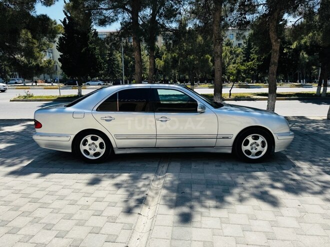 Mercedes E 220 d 2001, 268,000 km - 2.2 l - Sumqayıt