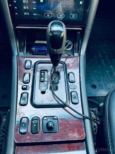 Mercedes E 220 d 2001, 268,000 km - 2.2 l - Sumqayıt