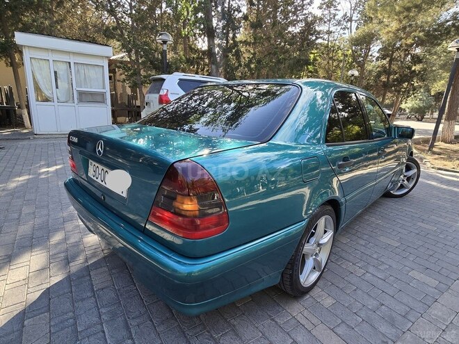 Mercedes C 200 1999, 176,000 km - 2.0 л - Xırdalan