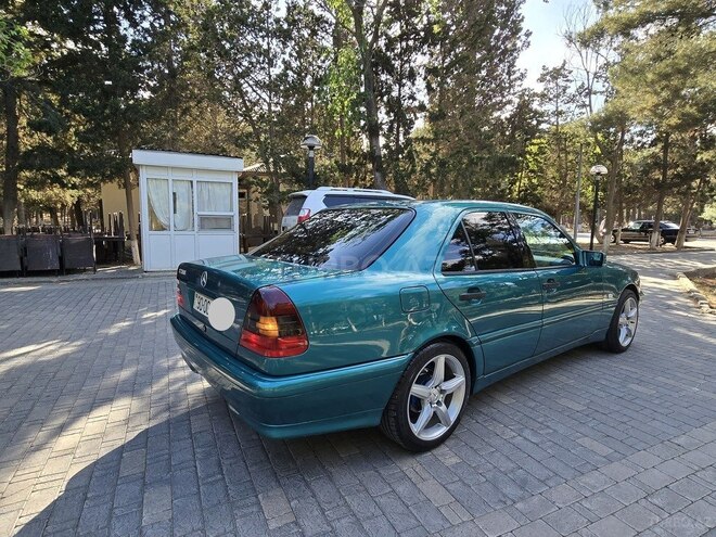 Mercedes C 200 1999, 176,000 km - 2.0 л - Xırdalan