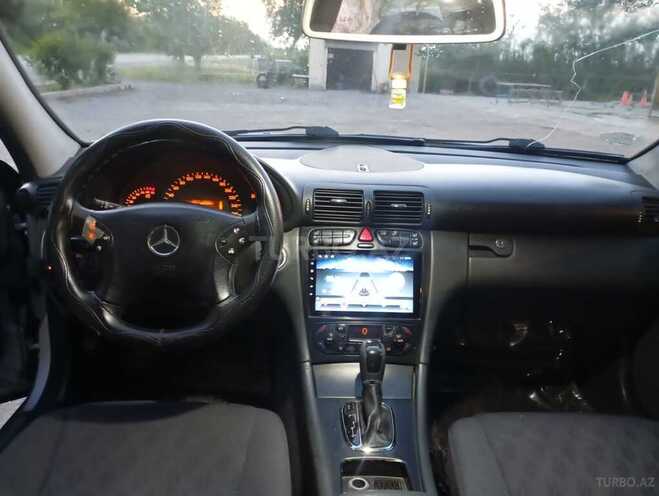 Mercedes C 180 2001, 280,600 km - 1.8 л - Salyan