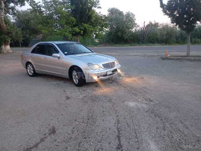 Mercedes C 180 2001, 280,600 km - 1.8 л - Salyan