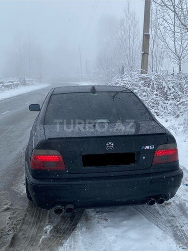 BMW 528 2000, 450,000 km - 2.8 л - Şəki