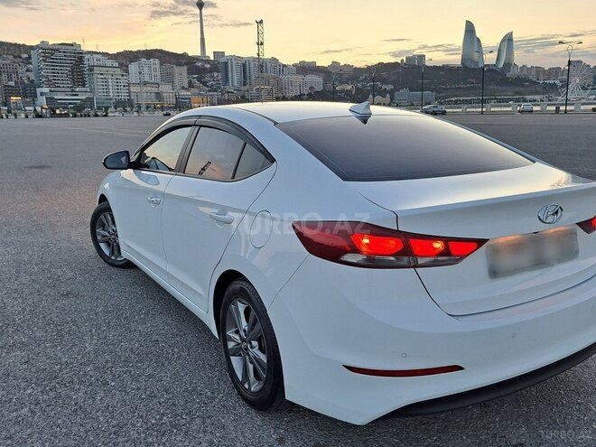 Hyundai Avante 2016, 179,400 km - 1.6 l - Bakı