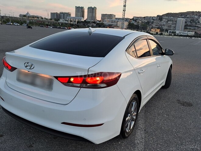 Hyundai Avante 2016, 179,400 km - 1.6 l - Bakı