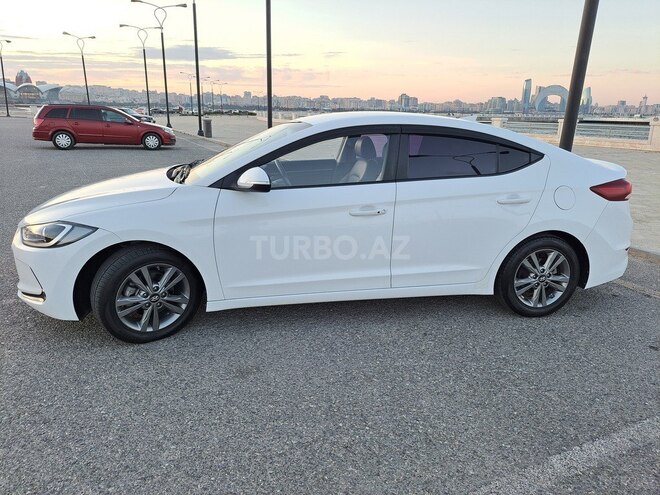 Hyundai Avante 2016, 179,400 km - 1.6 l - Bakı