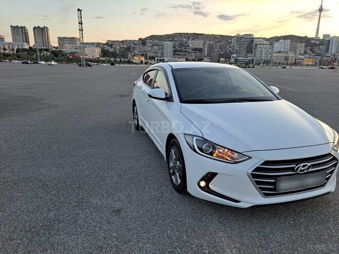 Hyundai Avante 2016, 179,400 km - 1.6 l - Bakı