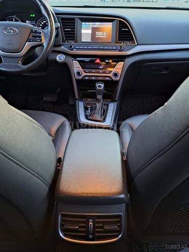 Hyundai Avante 2016, 179,400 km - 1.6 l - Bakı