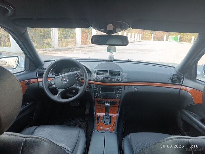 Mercedes E 200 2007, 33,000 km - 1.8 l - Bakı