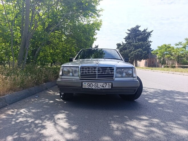 Mercedes E 220 1993, 450,000 km - 2.2 л - Bakı