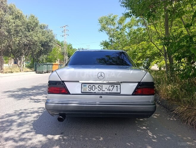 Mercedes E 220 1993, 450,000 km - 2.2 л - Bakı