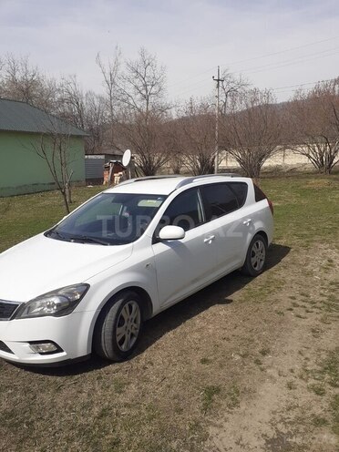 Kia Ceed 2009, 230,000 km - 1.6 л - Bakı