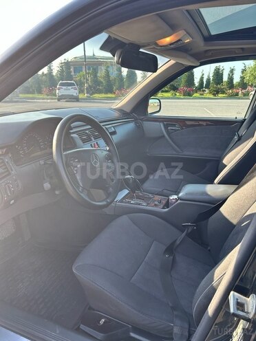 Mercedes E 270 2000, 500,000 km - 2.7 l - Bakı