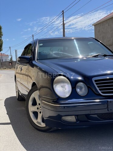 Mercedes E 220 d 2000, 298,588 km - 2.2 l - Bakı
