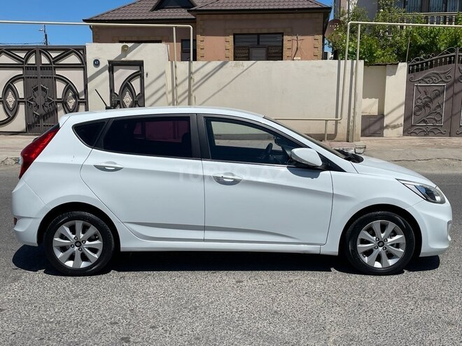 Hyundai Accent 2014, 220,000 km - 1.6 л - Bakı