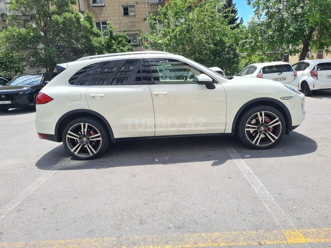 Porsche Cayenne Turbo 2010, 130,000 km - 4.8 л - Bakı