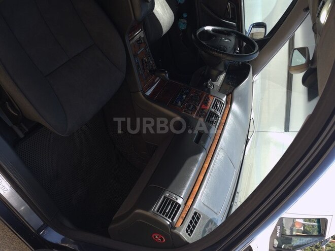 Mercedes E 220 d 2000, 298,588 km - 2.2 l - Bakı